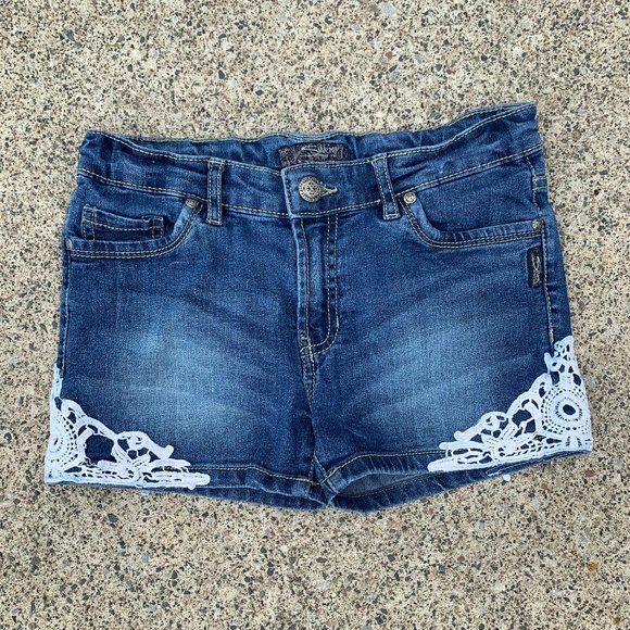 Silver Jeans Co~Denim Shorts~Medium Wash with Lace - Picture 1 of 3